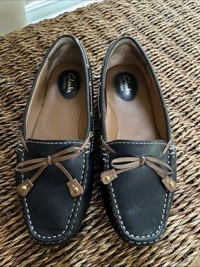 Women’s Vintage Clarks Navy Leather Driving Moccasins 6.5 Wide